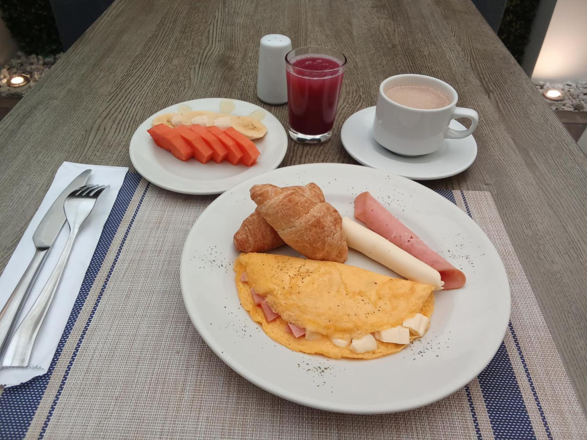 Hotel Confort 80 Zona Rosa Bogota Bagian luar foto